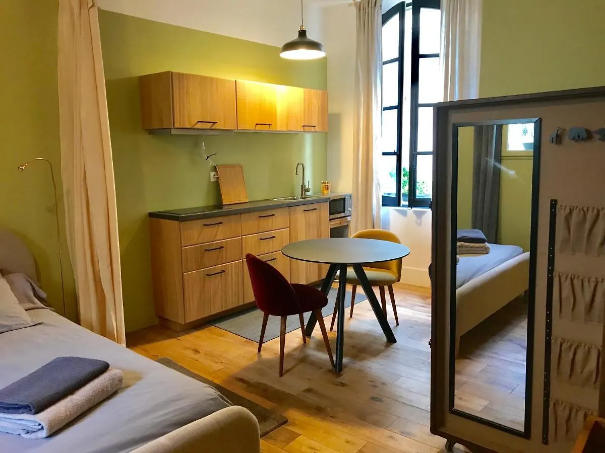 Lägenhet Studio De Charme A La Roquette Arles Frankrike